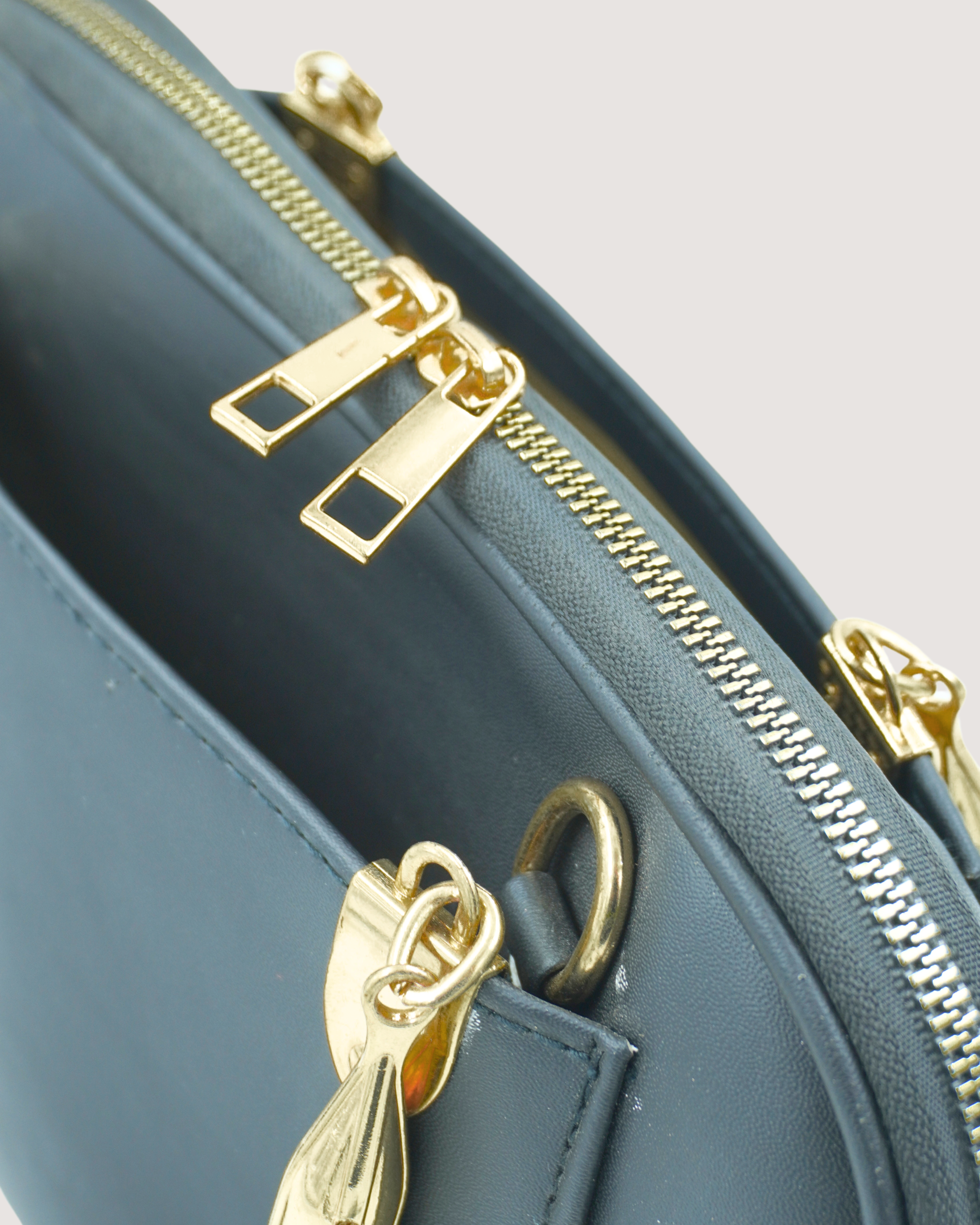 VOYAGER BAG